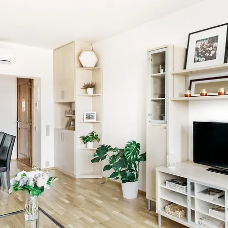 Lil Apartment With Tyn Cathedral View, Parking & Ac Prague Exterior photo
