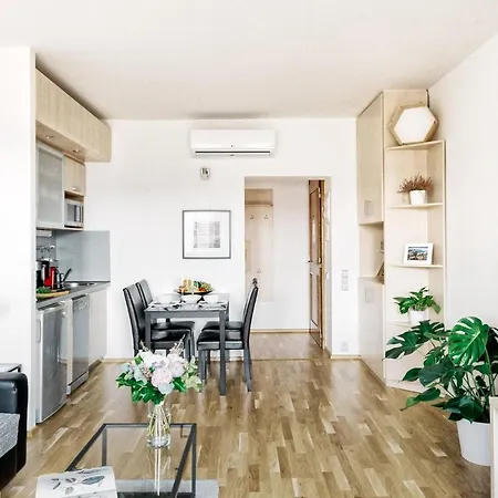 Lil Apartment With Tyn Cathedral View, Parking & Ac Prague Exterior photo