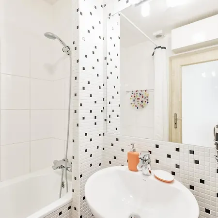 Lil Apartment With Tyn Cathedral View, Parking & Ac Prague Exterior photo