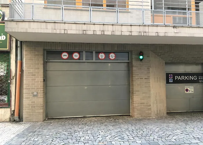 Lil Apartment With Tyn Cathedral View, Parking & Ac